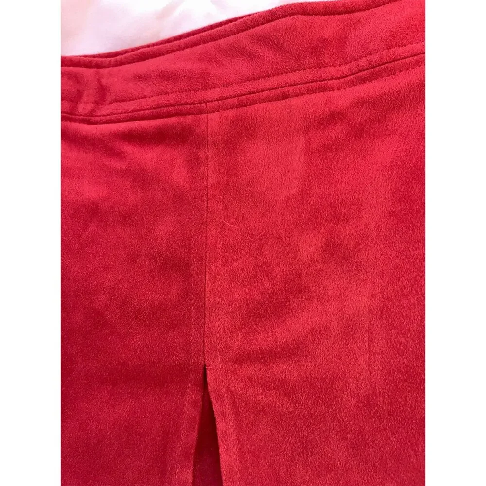 Forever 21 Burgundy Faux Suede Mini Skirt | Fall Preppy Academia Vibe